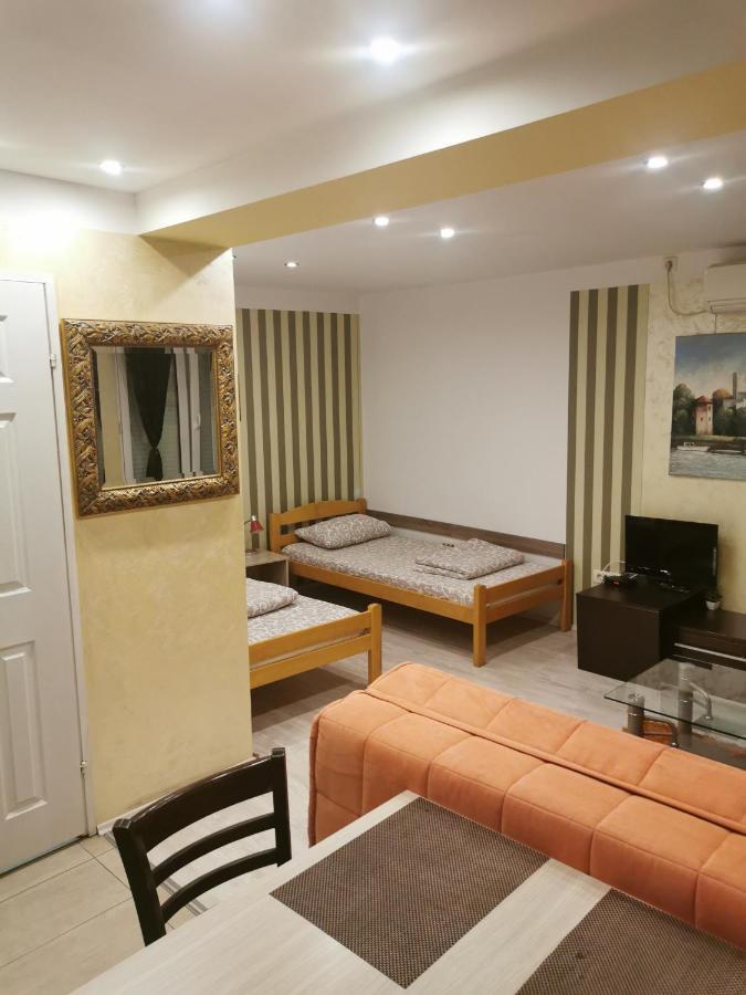 Apartamento Agape Downtown Belgrado Exterior foto